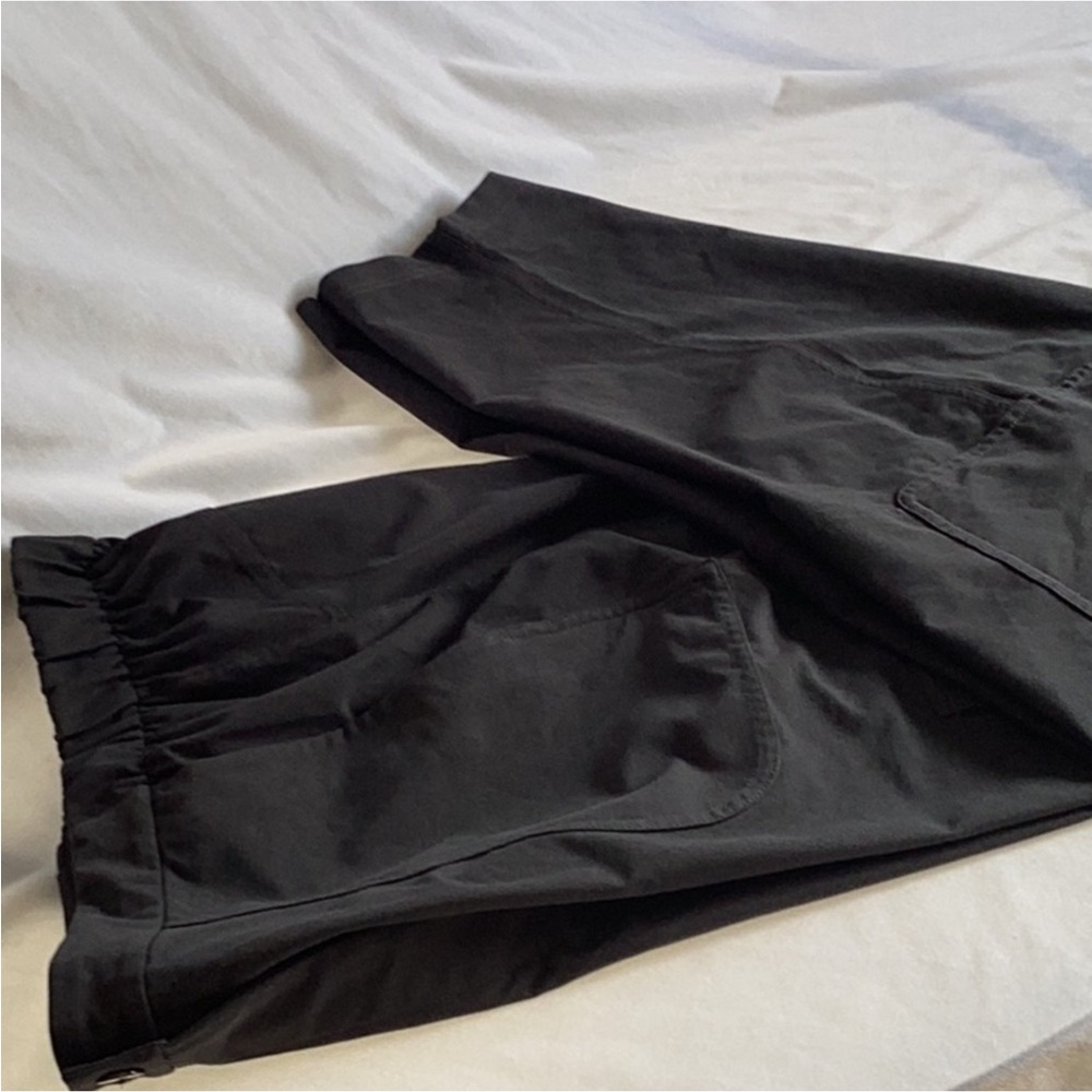 Lululemon pants - Picture 8 of 13